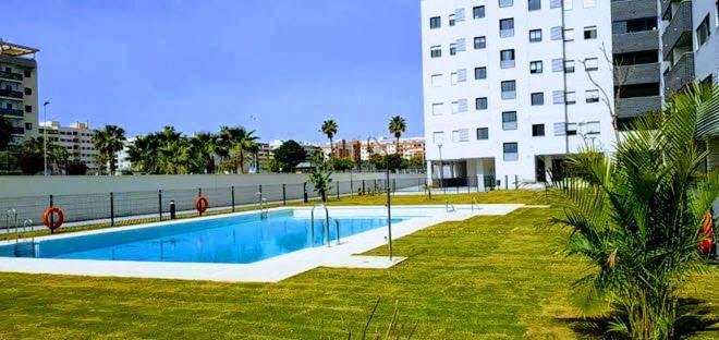 Апартаменти Atico Con Piscina Y Vistas Al Mar Habitat Litoral Малага Екстер'єр фото